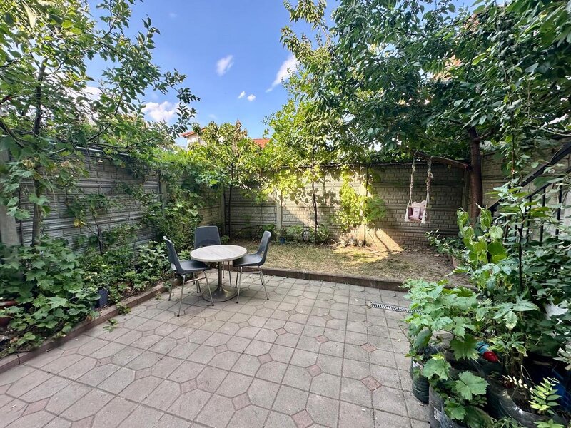 Bucurestii Noi, Damaroaia, apartament 4 camere cu balcon si curte, mobilat,